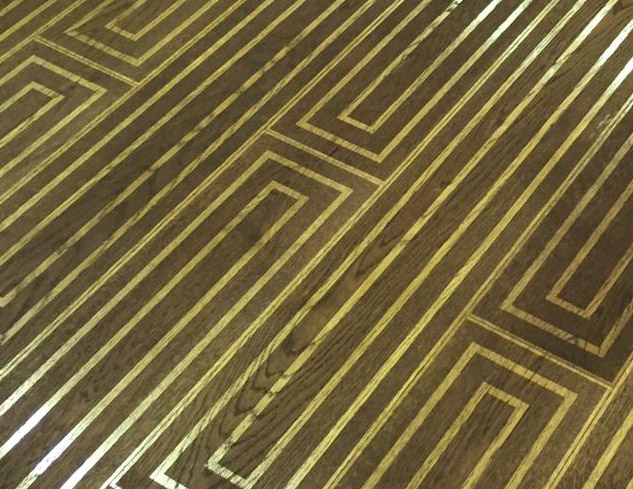 Flooring mit Linien