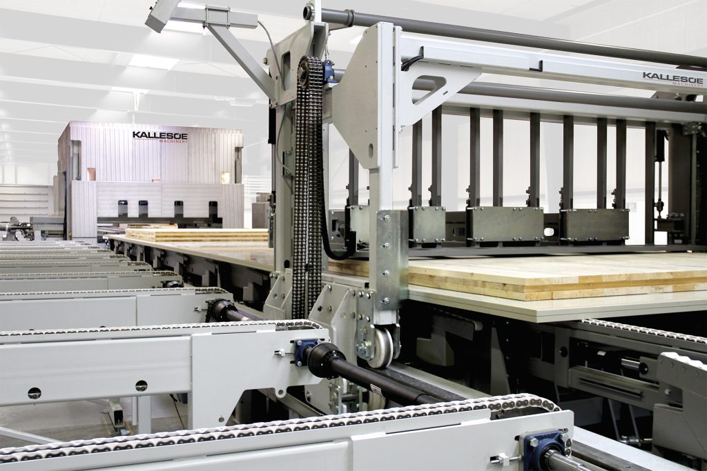 Kallesoe Machinery ist der Spezialist für Hochfrequenzpressen und die Leimholzproduktion.